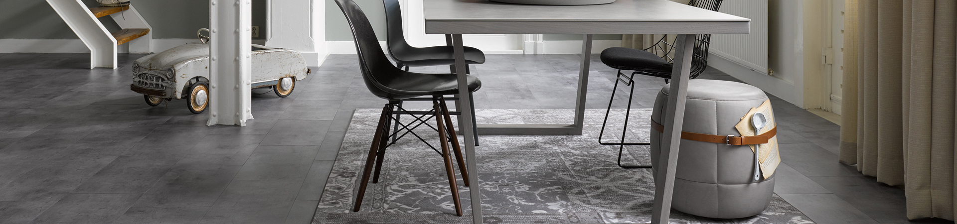 Desso & Ex 9512-642 vloerkleed - iD Inspiration Vintage Zinc Silver PVC tegel